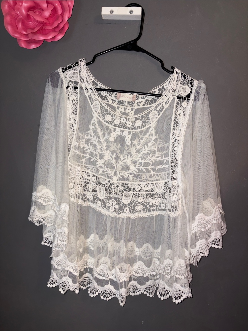 Altar’d State Lace Sheer Top- Small 💃🏻Dashing Divas-TWS -9/19